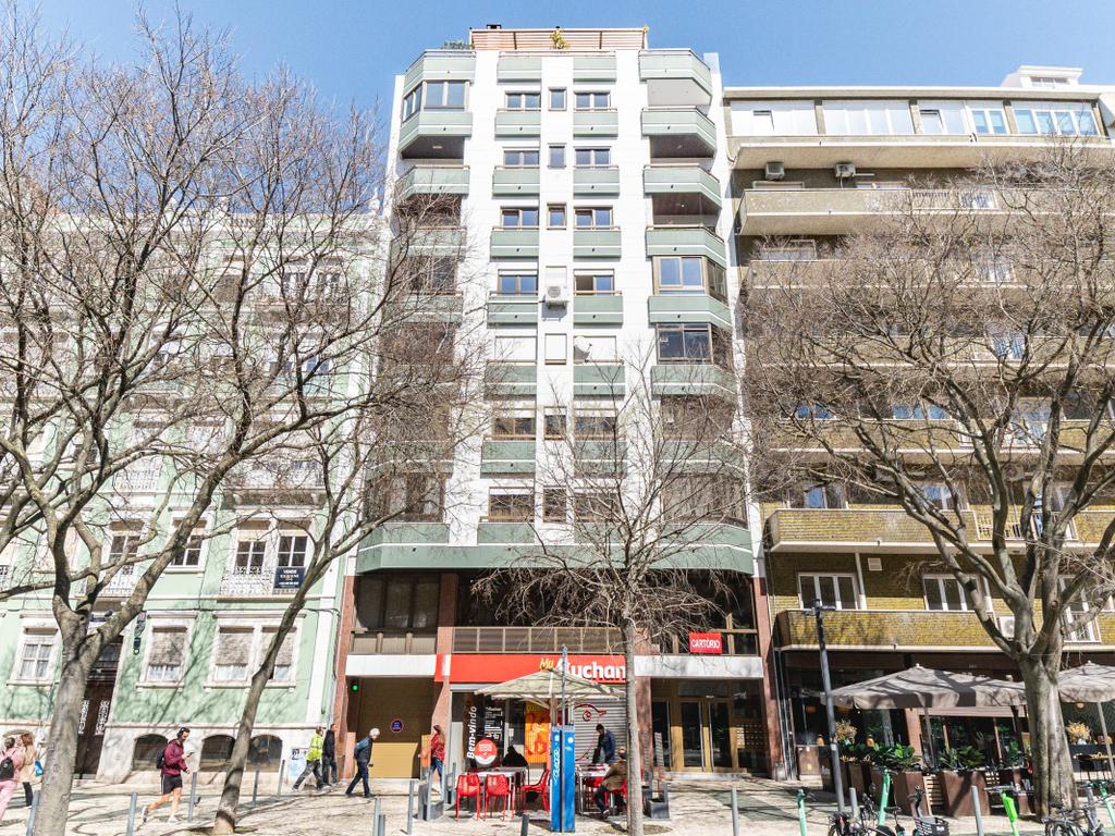 Luxuoso apartamento T4 em Lisboa com Vista e Acabamentos de Alta Qualidade - Image 36